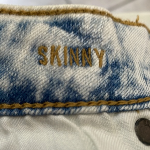 Like New American Eagle outfitters men’s skinny jeans stonewash look 29 x 32 - Picture 5 of 11